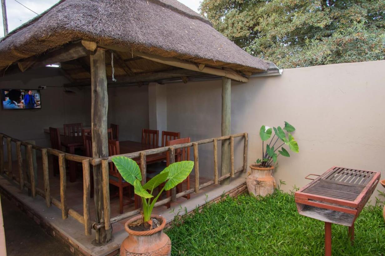 848 Guest House Victoria Falls Eksteriør bilde